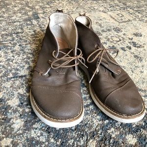Toms Mens Brown Chukka Boot Sz 9
